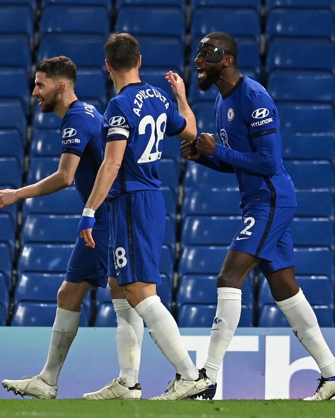 [流言板]詹姆斯：芬尼-史密斯是赢家球员，他完成了三个关键回合48亮116回复