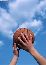 詹姆斯透露自己与科比乔丹的关系，在退役前不想和他说话